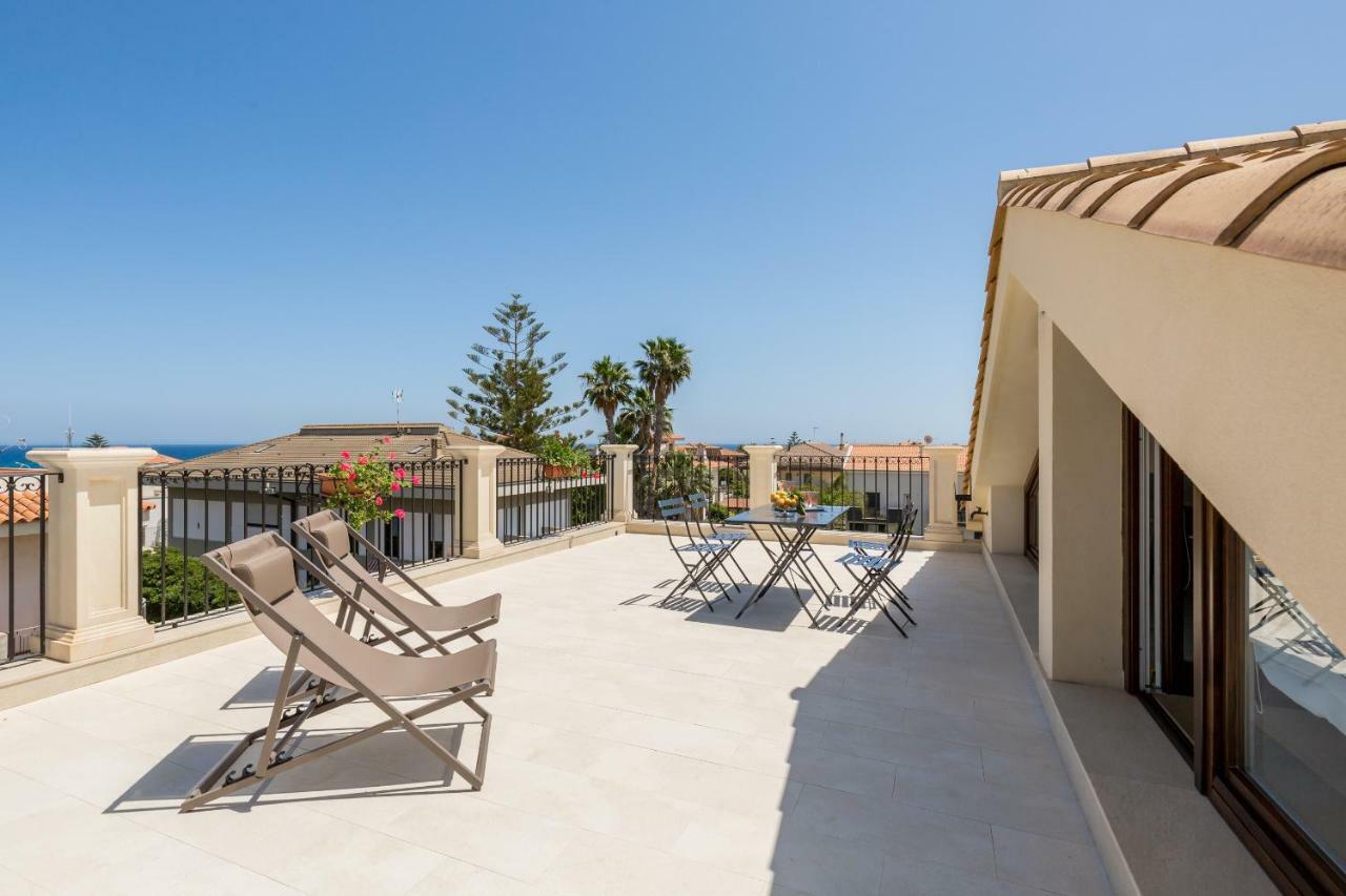 Villa Raphael Avola Exteriör bild
